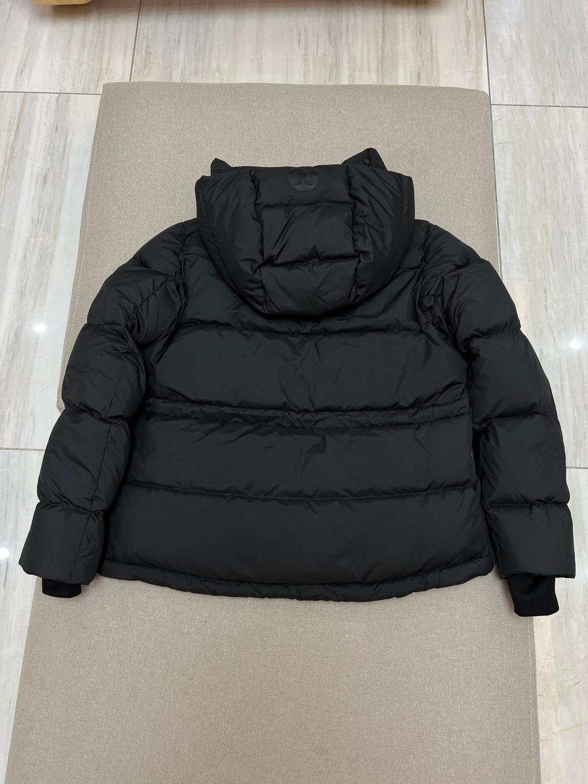 lululemon Wunder Puff Hooded Puffer Jacket – Black