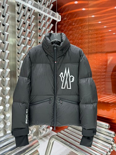Moncler Verdons Stand-Collar Down Puffer Jacket – Black