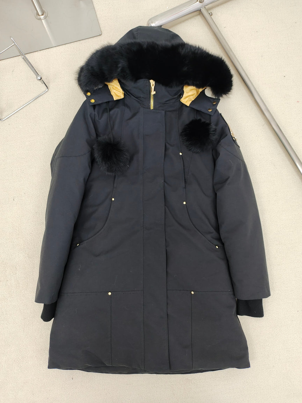 Moose Knuckles Women’s Long Down Parka – Navy