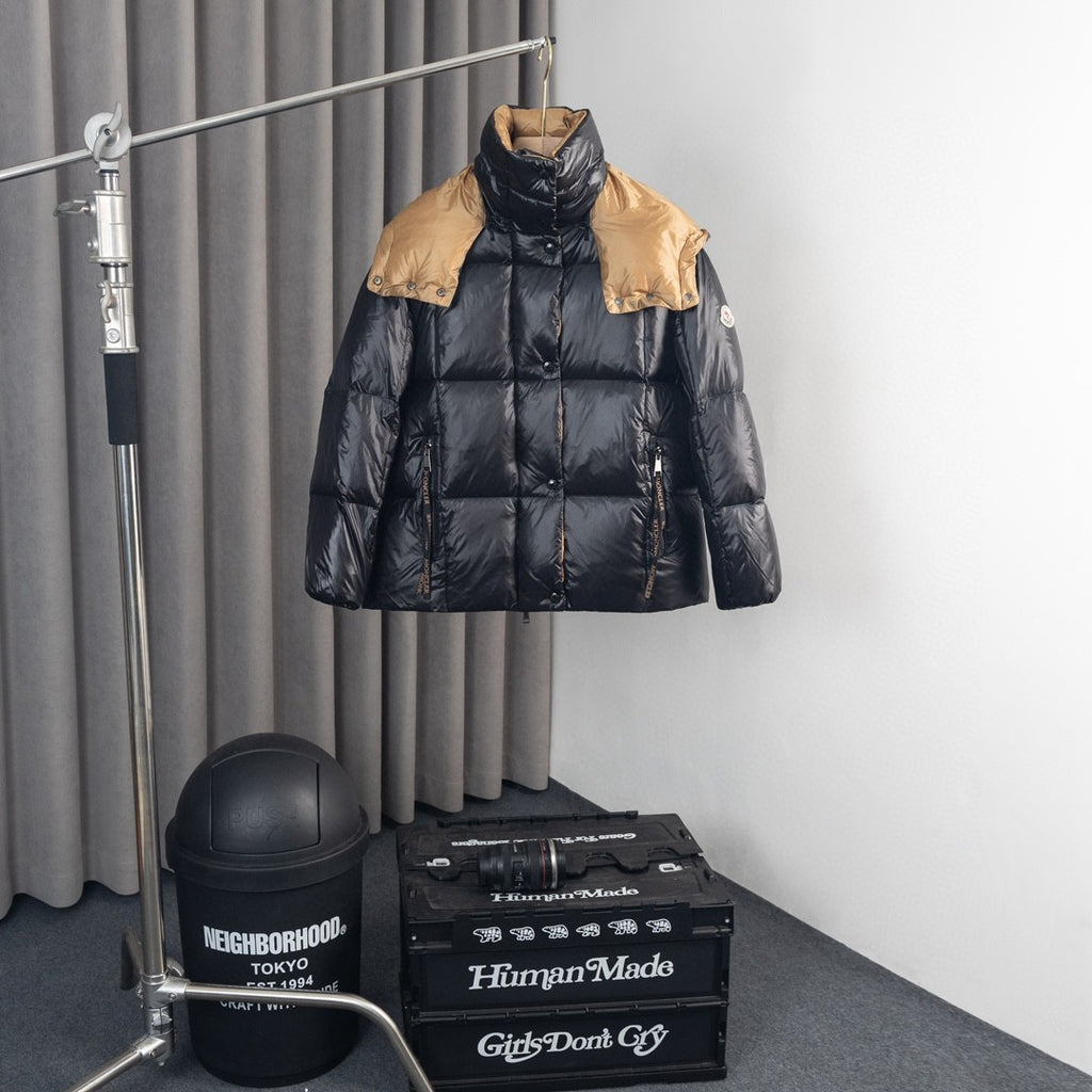 Moncler Parana Down Jacket – Black & Camel