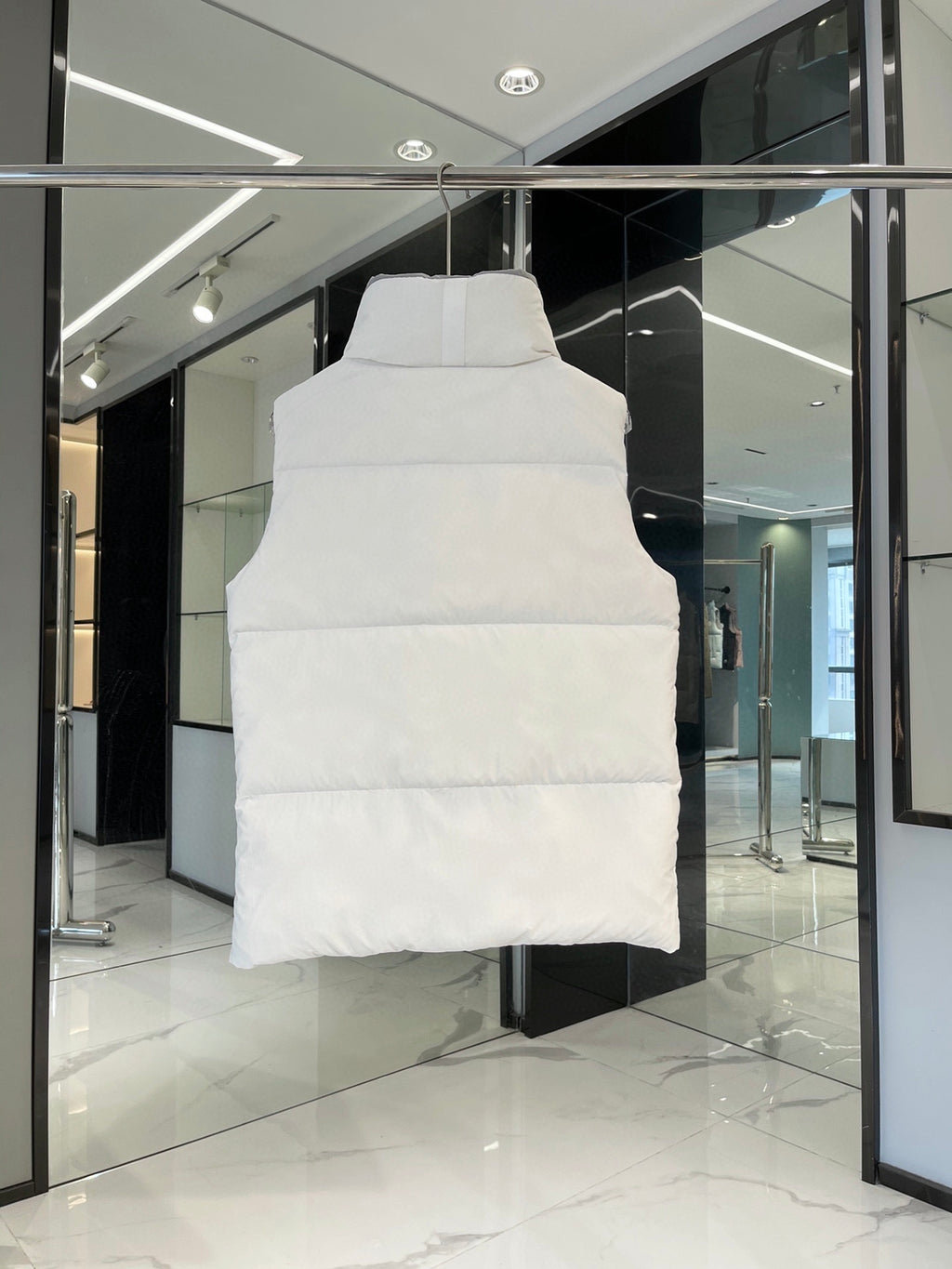 Canada Goose Down Vest – White