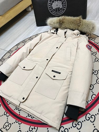 Canada Goose Women's Expedition Parka – Cream
